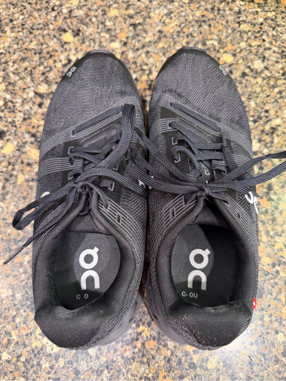 ON CloudTec Black Running Sneakers ladies 8 - Picture 8 of 12